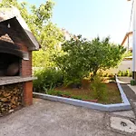 Mate Apartman *