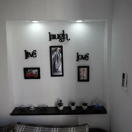 Mate Apartment *